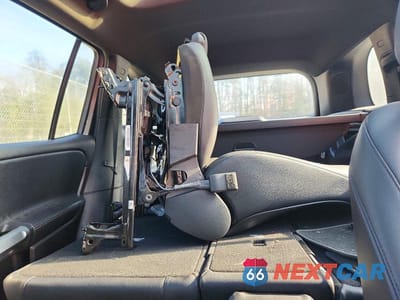 Zdjęcie 10 z 13 samochodu: 2020 MERCEDES-BENZ GLB 250 4MATIC VIN:W1N4M4HB5LW014943 - miniatura