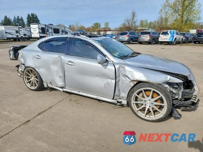 Czwarte zdjęcie samochodu z boku: 2007 LEXUS IS 350 BASE VIN:JTHBE262272008368 - miniatura