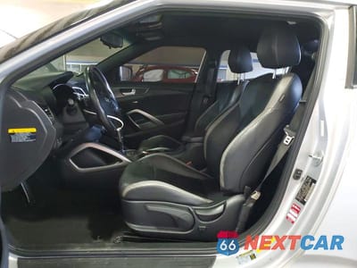 Zdjęcie 7 z 13 samochodu: 2016 HYUNDAI VELOSTER TURBO VIN:KMHTC6AE3GU264782 - miniatura