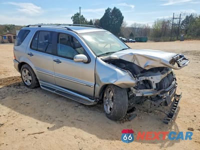Czwarte zdjęcie samochodu z boku: 2005 MERCEDES-BENZ ML 350 VIN:4JGAB57E75A566926 - miniatura