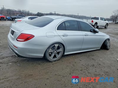 Trzecie zdjęcie samochodu z tyłu: 2017 MERCEDES-BENZ E 300 4MATIC VIN:WDDZF4KB6HA214093 - miniatura