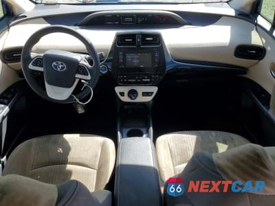 Zdjęcie 8 z 13 samochodu: 2018 TOYOTA PRIUS TWO VIN:JTDKBRFU5J3590388 - miniatura