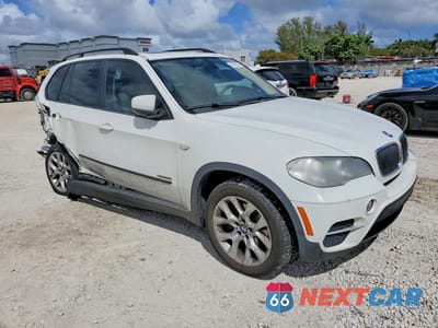 Czwarte zdjęcie samochodu z boku: 2012 BMW X5 XDRIVE35I VIN:5UXZV4C58CL991442 - miniatura
