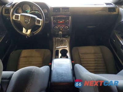 Zdjęcie 8 z 11 samochodu: 2013 DODGE CHALLENGER SXT VIN:2C3CDYAG6DH663199 - miniatura