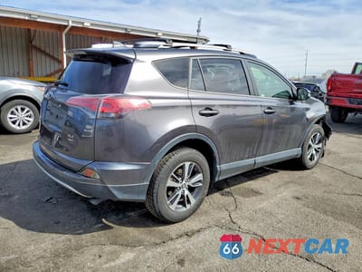 Trzecie zdjęcie samochodu z tyłu: 2016 TOYOTA RAV4 XLE VIN:JTMRFREV1GJ092514 - miniatura