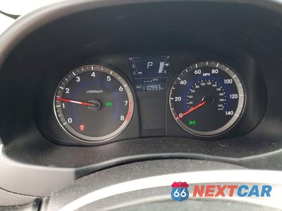 Zdjęcie 9 z 13 samochodu: 2013 HYUNDAI ACCENT SE VIN:KMHCU5AE6DU059962 - miniatura