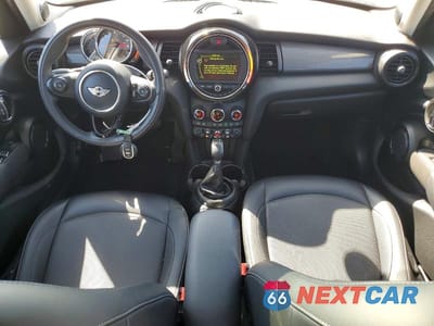 Zdjęcie 8 z 11 samochodu: 2018 MINI COOPER VIN:WMWXU1C50J2F79416 - miniatura
