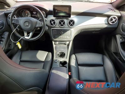 Zdjęcie 8 z 11 samochodu: 2016 MERCEDES-BENZ CLA 250 VIN:WDDSJ4EB3GN316843 - miniatura