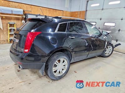 Trzecie zdjęcie samochodu z tyłu: 2015 CADILLAC SRX LUXURY COLLECTION VIN:3GYFNEE39FS558243 - miniatura