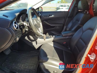 Zdjęcie 7 z 13 samochodu: 2015 MERCEDES-BENZ GLA 250 4MATIC VIN:WDCTG4GB7FJ039494 - miniatura
