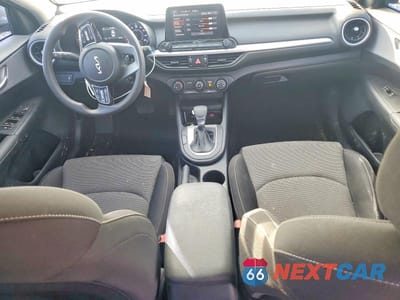 Zdjęcie 8 z 12 samochodu: 2024 KIA FORTE LXS VIN:3KPF24AD2RE819836 - miniatura
