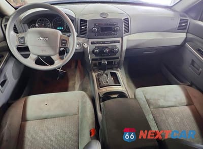 Zdjęcie 8 z 12 samochodu: 2007 JEEP GRAND CHEROKEE LAREDO VIN:1J8GR48K57C557859 - miniatura