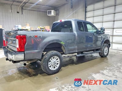 Trzecie zdjęcie samochodu z tyłu: 2019 FORD F250 SUPER DUTY VIN:1FT7X2B63KEG82062 - miniatura