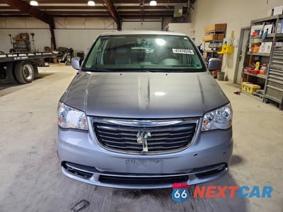 Piąte zdjęcie samochodu w środku: 2016 CHRYSLER TOWN & COUNTRY TOURING VIN:2C4RC1BG8GR282192 - miniatura