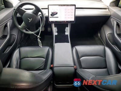 Zdjęcie 8 z 11 samochodu: 2019 TESLA MODEL 3 VIN:5YJ3E1EB5KF231463 - miniatura