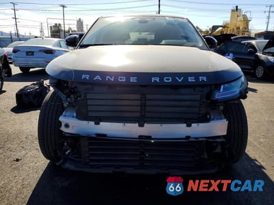 Piąte zdjęcie samochodu w środku: 2023 LAND ROVER RANGE ROVER EVOQUE S VIN:SALZJ2FX7PH190727 - miniatura