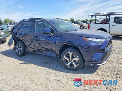 Czwarte zdjęcie samochodu z boku: 2024 TOYOTA RAV4 PRIME SE VIN:JTMAB3FV1RD233927 - miniatura