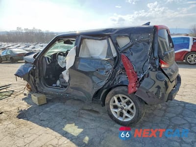 Drugie zdjęcie samochodu z przodu: 2021 KIA SOUL S VIN:KNDJ23AU2M7788620 - miniatura