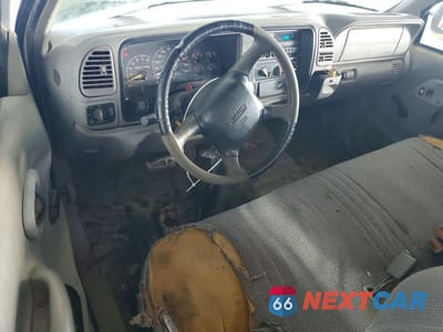 Zdjęcie 8 z 12 samochodu: 1998 GMC SIERRA C1500 VIN:1GTEC14W9WZ541473 - miniatura