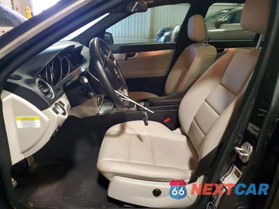 Zdjęcie 7 z 12 samochodu: 2013 MERCEDES-BENZ C 300 4MATIC VIN:WDDGF8AB9DG132818 - miniatura