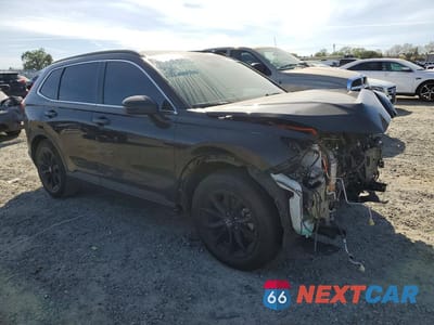 Czwarte zdjęcie samochodu z boku: 2024 HONDA CR-V SPORT VIN:7FARS5H59RE000600 - miniatura