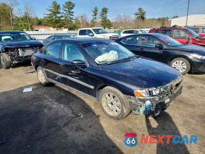 Czwarte zdjęcie samochodu z boku: 2004 VOLVO S60 2.5T VIN:YV1RS59V642408729 - miniatura