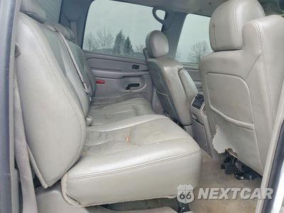 Zdjęcie 10 z 13 samochodu: 2005 CHEVROLET SILVERADO K2500 HEAVY DUTY VIN:1GCHK23285F917942 - miniatura