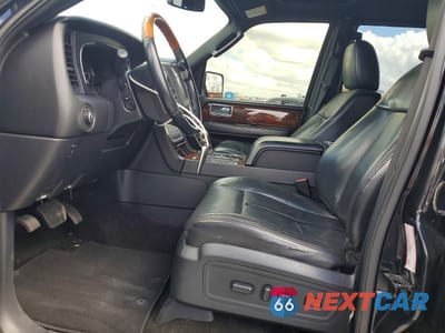 Zdjęcie 7 z 13 samochodu: 2015 LINCOLN NAVIGATOR L VIN:5LMJJ3JT7FEJ08616 - miniatura
