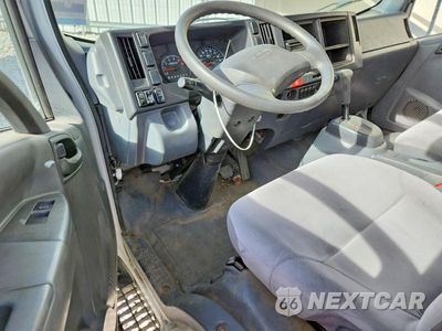Zdjęcie 8 z 12 samochodu: 2018 ISUZU NPR HD VIN:54DC4W1B2JS807044 - miniatura