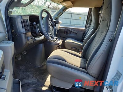 Zdjęcie 7 z 14 samochodu: 2020 GMC SAVANA 2500 CARGO DELIVERY VAN VIN:1GTW7AFG6L1161581 - miniatura