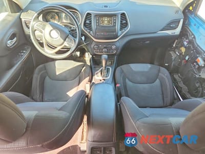 Zdjęcie 8 z 14 samochodu: 2016 JEEP CHEROKEE LATITUDE VIN:1C4PJLCB3GW324691 - miniatura