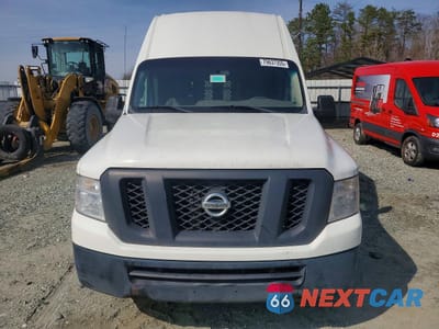 Piąte zdjęcie samochodu w środku: 2014 NISSAN NV 2500 DELIVERY VAN VIN:1N6BF0LY4EN110808 - miniatura