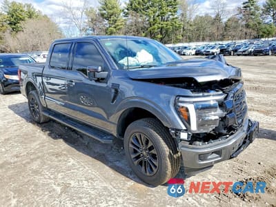 Czwarte zdjęcie samochodu z boku: 2025 FORD F150 LARIAT VIN:1FTFW5L53SFC71504 - miniatura