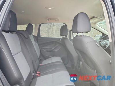 Zdjęcie 11 z 13 samochodu: 2017 FORD ESCAPE SE VIN:1FMCU0GD2HUC97654 - miniatura