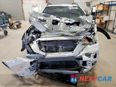 Piąte zdjęcie samochodu w środku: 2025 SUBARU OUTBACK WILDERNESS VIN:4S4BTGUD7S3317180 - miniatura