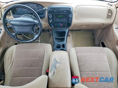 Zdjęcie 8 z 13 samochodu: 2000 FORD EXPLORER XLT VIN:1FMZU73E4YZA89327 - miniatura