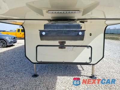 Zdjęcie 7 z 10 samochodu: 2018 JAYCO JAYCO VIN:1UJCJSCVXJ1LD0068 - miniatura