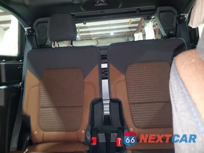 Zdjęcie 10 z 12 samochodu: 2023 FORD BRONCO BASE VIN:1FMDE5CP5PLB21572 - miniatura