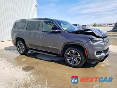 Czwarte zdjęcie samochodu z boku: 2024 JEEP WAGONEER SERIES II VIN:1C4SJVBP9RS175152 - miniatura