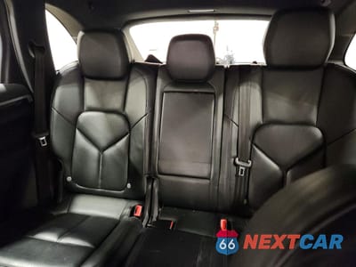 Zdjęcie 10 z 13 samochodu: 2012 PORSCHE CAYENNE VIN:WP1AA2A26CLA08974 - miniatura