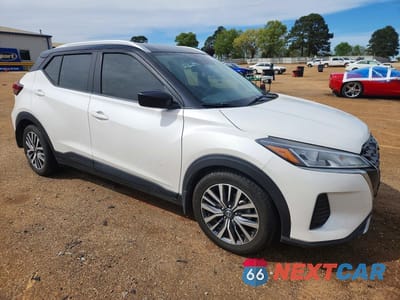 Czwarte zdjęcie samochodu z boku: 2021 NISSAN KICKS SV VIN:3N1CP5CV4ML554537 - miniatura