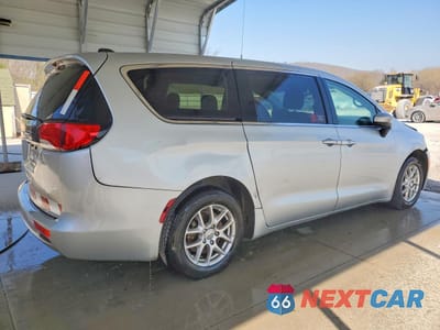 Trzecie zdjęcie samochodu z tyłu: 2023 CHRYSLER VOYAGER LX VIN:2C4RC1CGXPR548424 - miniatura