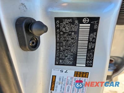Zdjęcie 12 z 12 samochodu: 2006 TOYOTA PRIUS BASE VIN:JTDKB20U567512290 - miniatura