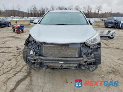 Piąte zdjęcie samochodu w środku: 2016 HYUNDAI SANTA FE SE VIN:KM8SMDHF8GU163846 - miniatura