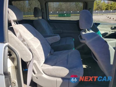 Zdjęcie 11 z 12 samochodu: 2004 HONDA ODYSSEY EX VIN:5FNRL18844B123953 - miniatura