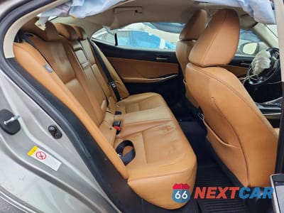 Zdjęcie 10 z 12 samochodu: 2017 LEXUS IS 300 BASE VIN:JTHCM1D2XH5021180 - miniatura