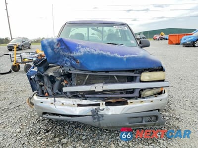 Piąte zdjęcie samochodu w środku: 2000 CHEVROLET SILVERADO C1500 VIN:1GCEC14W3YE265253 - miniatura