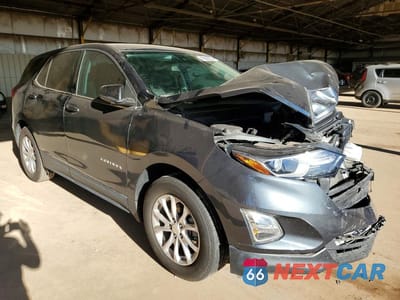 Czwarte zdjęcie samochodu z boku: 2020 CHEVROLET EQUINOX LT VIN:3GNAXKEV2LS557402 - miniatura