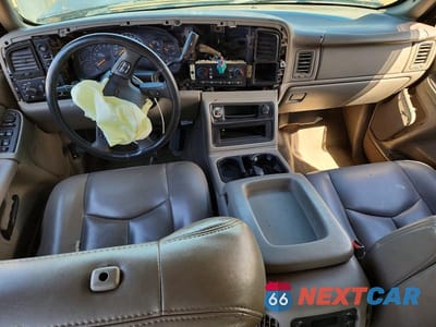 Zdjęcie 8 z 11 samochodu: 2005 GMC NEW SIERRA K1500 VIN:2GTEK13T751155328 - miniatura