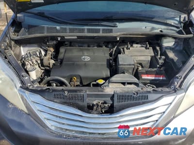 Zdjęcie 12 z 13 samochodu: 2011 TOYOTA SIENNA XLE VIN:5TDDK3DC6BS023610 - miniatura